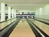 Bowlingová místnost.